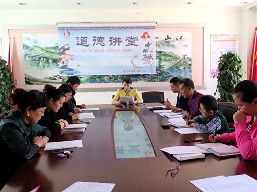 奎屯市残联开展“弘扬雷锋精神 传递正能量”道德讲堂活动_副本.jpg