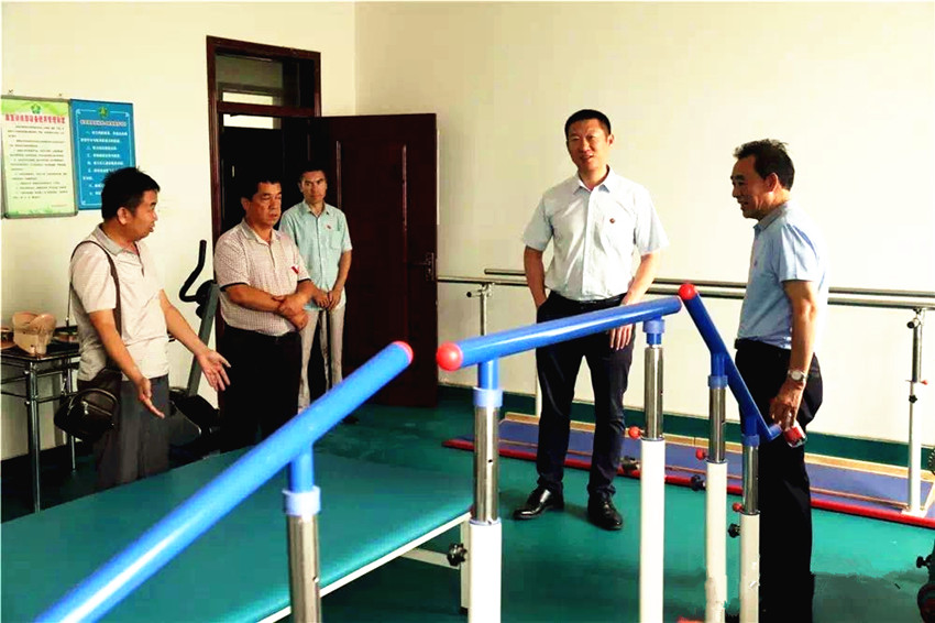巴州残联、尉犁县残联开展“爱心图书进校园”捐书仪式活动9.jpg