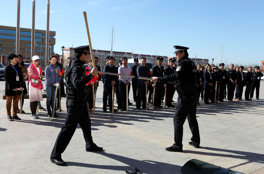 2.防恐演练讲解.jpg