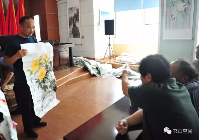 克拉玛依市残疾人书画作品入选新疆总工会民族团结一家亲“中国梦•劳动美•新疆好”职工书画展 (2).jpg