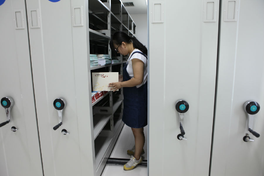 4.检查资料.JPG
