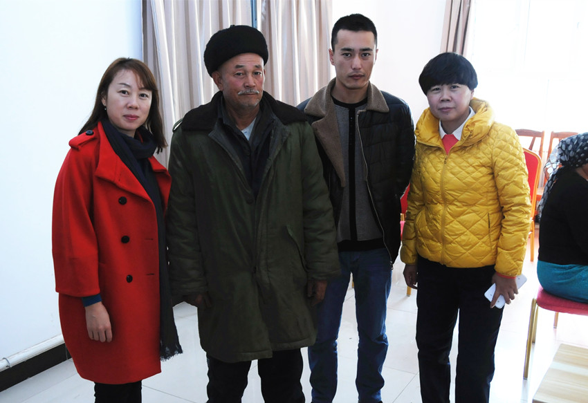 巴州残联开展结对认亲活动4.JPG