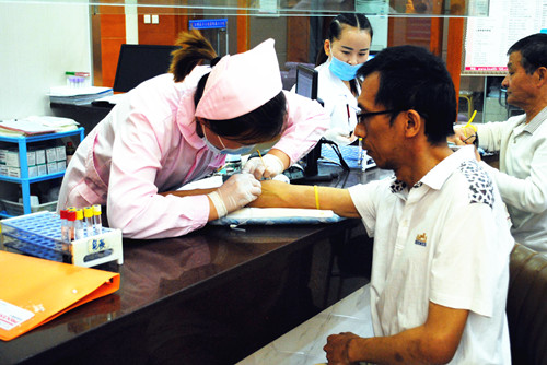 爱心助残,关注残疾人健康2.jpg